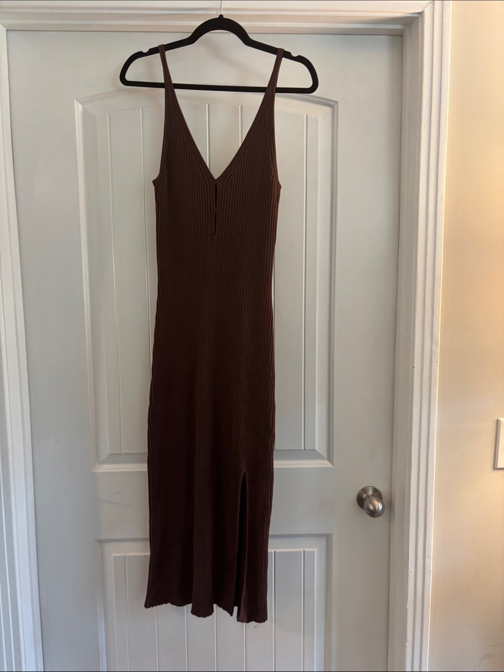 Abercrombie & Fitch Brown Ribbed V-Neck Midi Dress
